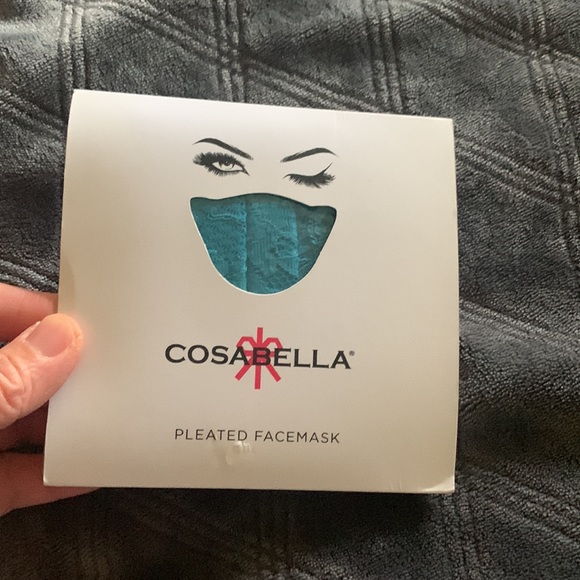 Never Say Never Pleated Face Mask - Picture 5 of 6